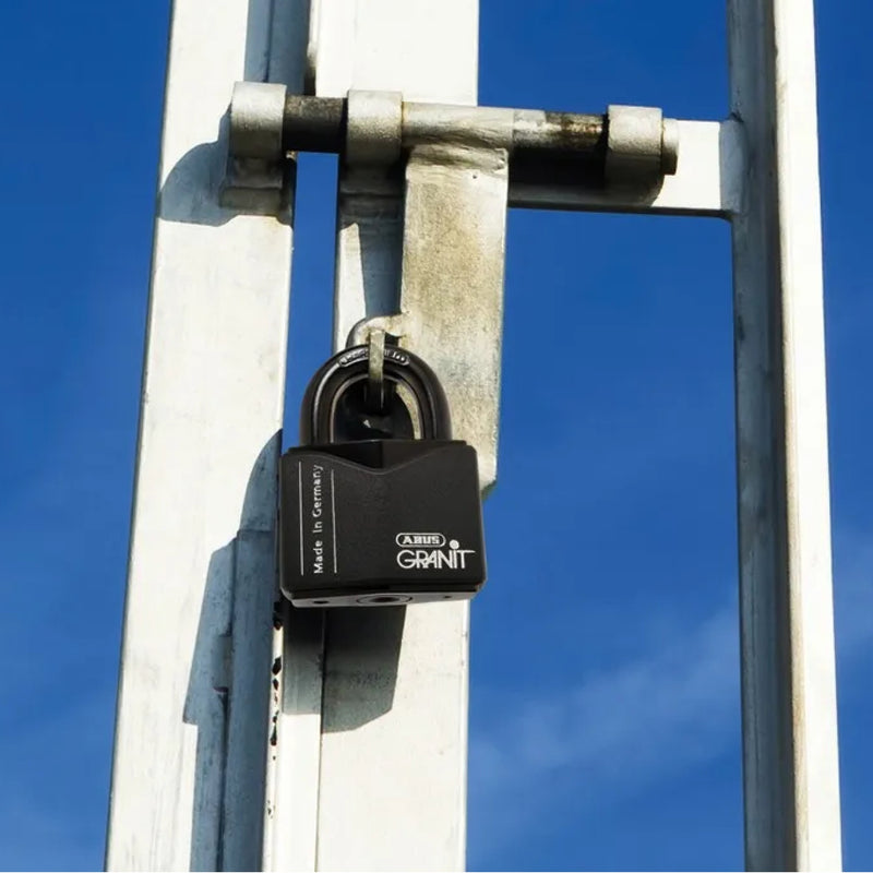 Load image into Gallery viewer, GRANIT™ 37RK/70 High Security Padlock