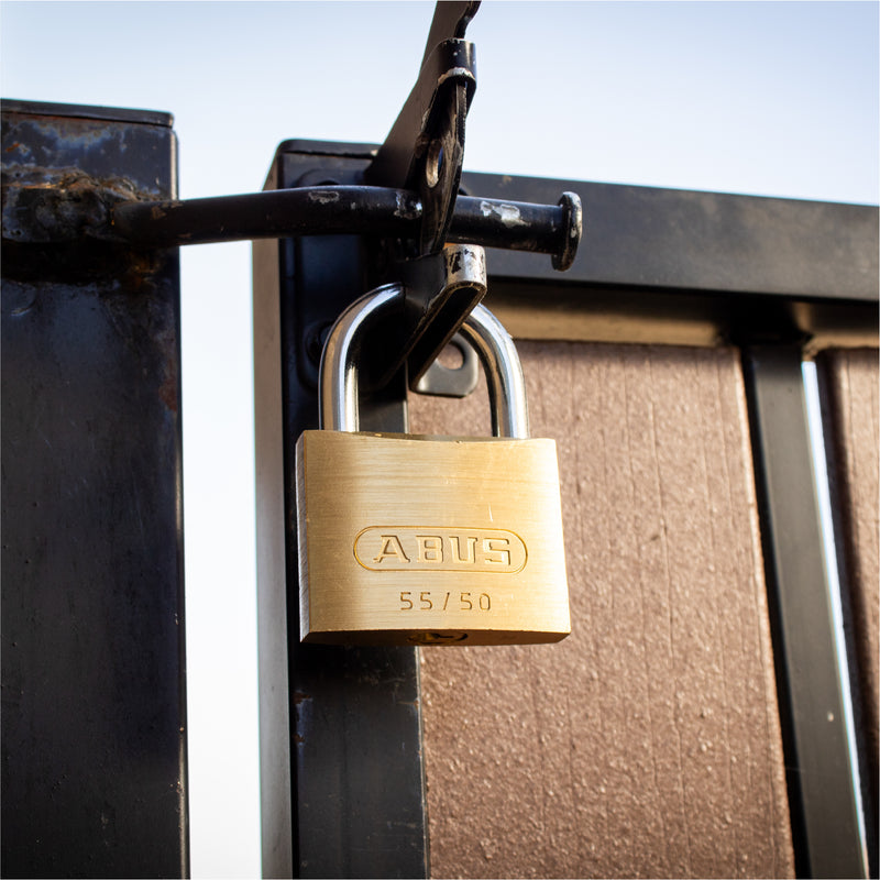 Load image into Gallery viewer, 55/60 Brass Padlock