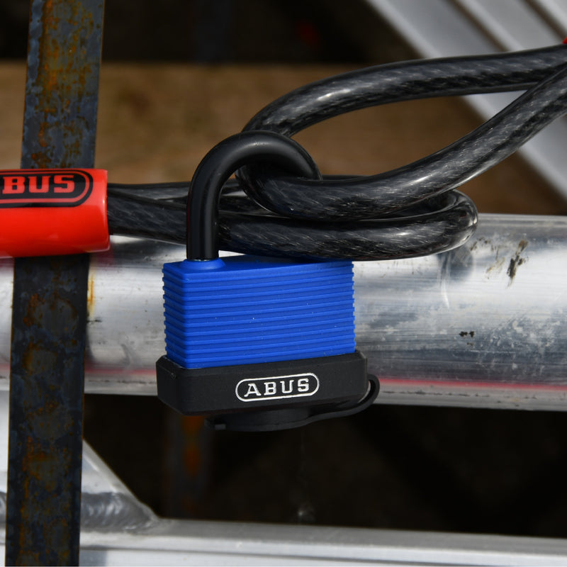 Load image into Gallery viewer, 70IB/50 Solid Brass Weatherproof Padlock