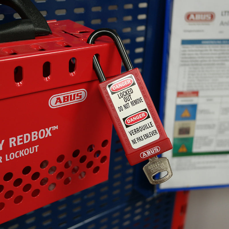 Load image into Gallery viewer, Insulated Padlock 74MLB/40